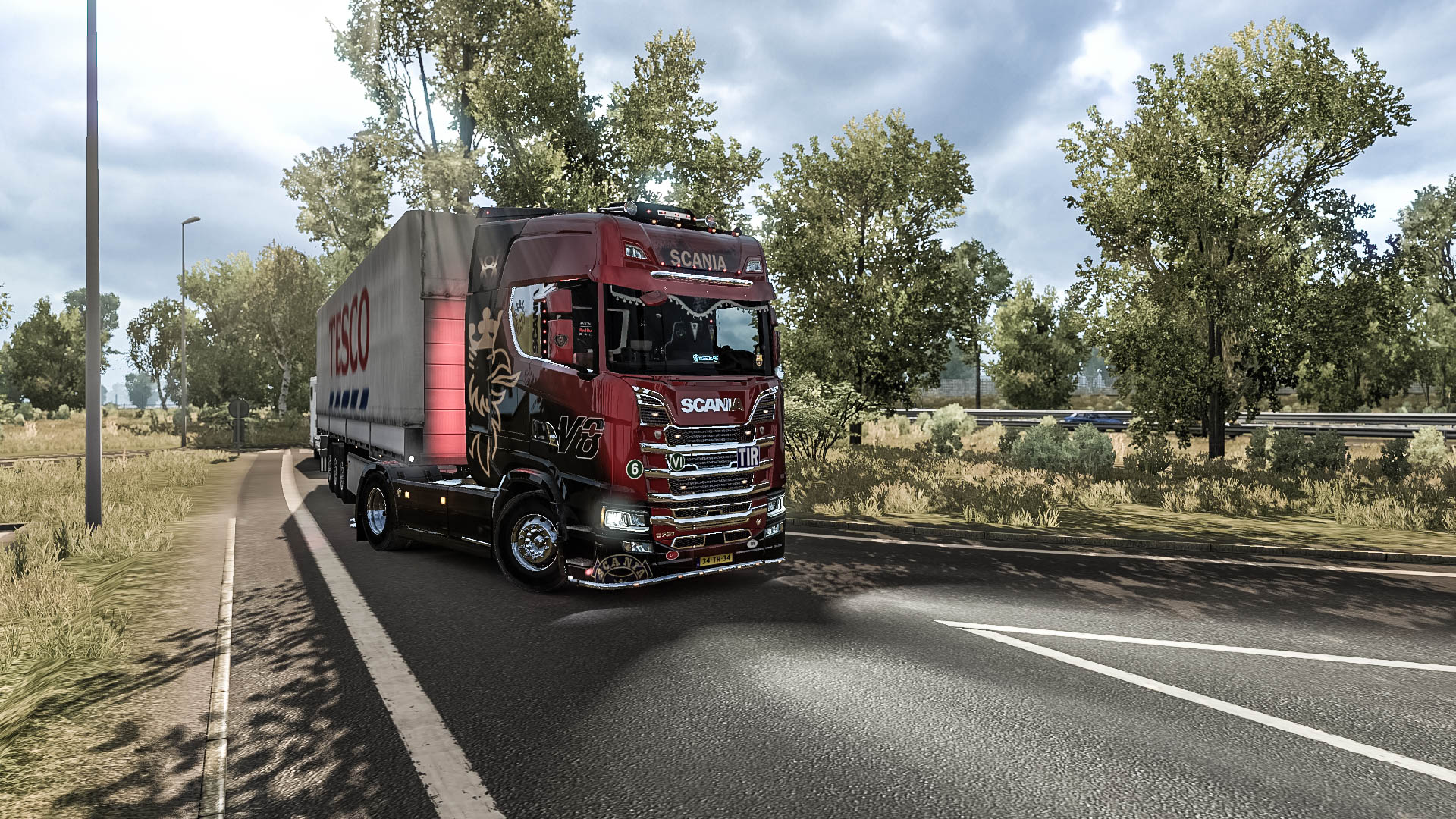 Версия игры euro truck simulator 2. Евро трак симулятор 2. Евро Truck Simulator. Евро трак симулятор 2020. Грузовики для етс 2.