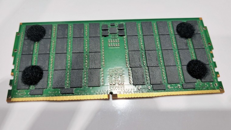 Micron презентовала модули памяти MCR DIMM DDR5-8800 емкостью 256 ГБ