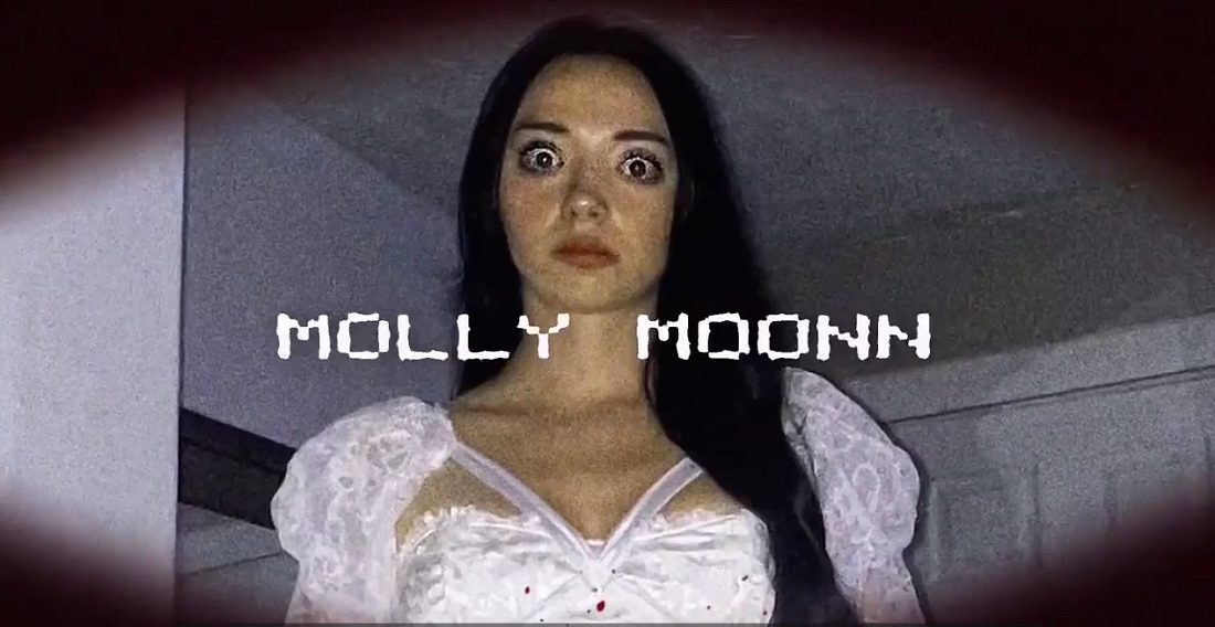 Молли Мун, известная порноактриса, представила демо-версию своей новой игры.